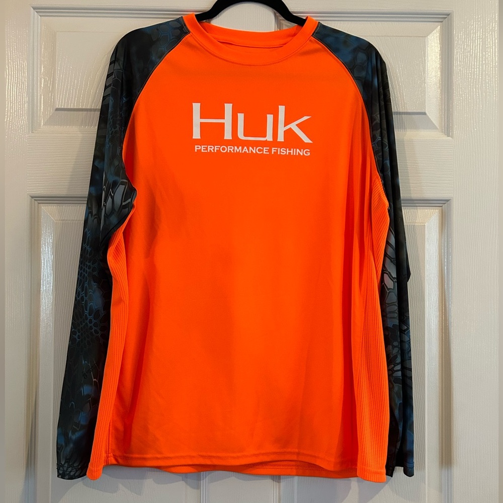 Men’s HUK Fishing Performance Long Sleeve Shirt- Size Large